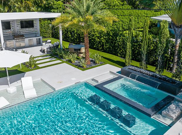 Creating Elegant Outdoor Living Spaces in South Florida